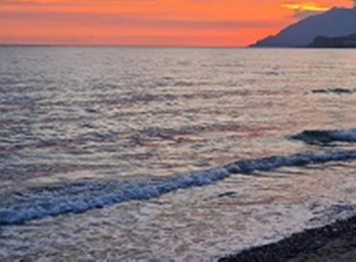 Atalanti Seaside Junior Suites Keratókambosz Kültér fotó